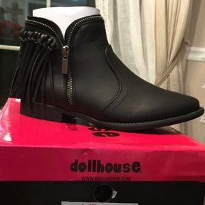 NEW LEATHER BOOTSIES